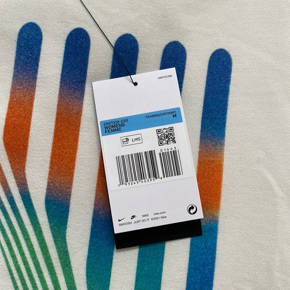 NWT Nike Yoga Luxe A.I.R.
Women's Fleece Crew - Picture 5 of 10